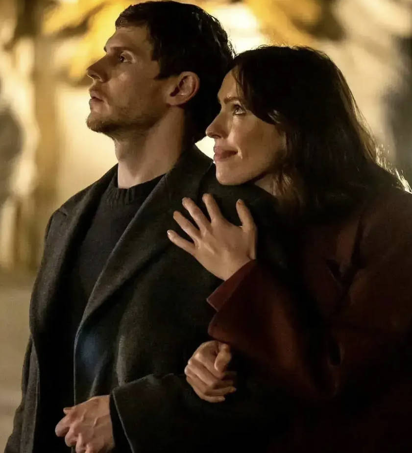 《美丽毒素》2026美国电视剧 埃文·彼得斯 / 丽贝卡·豪尔 剧情/ 悬疑 高清英语中字 4K HDR 夸克网盘/ 百度网盘下载